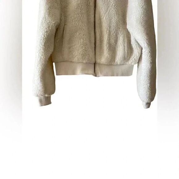Urban Outfitter Sherpa Fuzzy Zip Up Cropped Ivory Womens Jacket SZ M - Picture 3 of 13